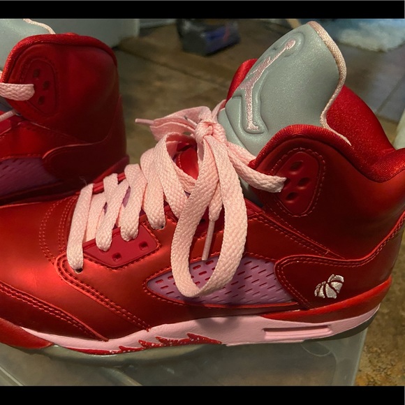 Jordan 5 Retro Valentines Day sneakers - Picture 4 of 7